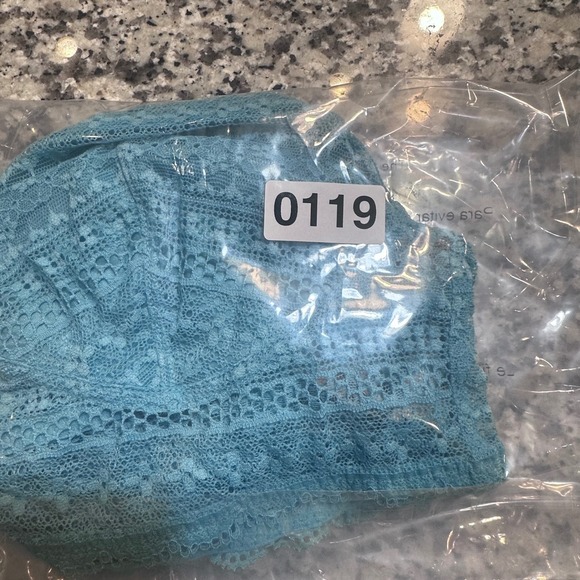 Victoria's Secret Teal Lace Halter Bralette Crop Top Bra L/G - Picture 7 of 7
